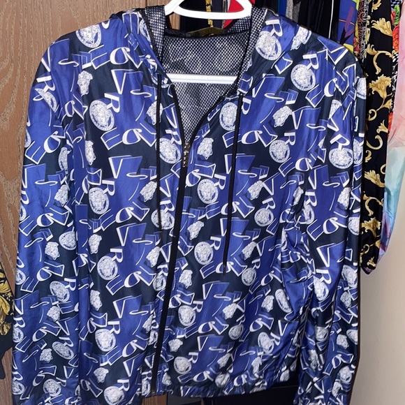 Sick 3D Versace Medusa heads and spellout jacket - Picture 4 of 9